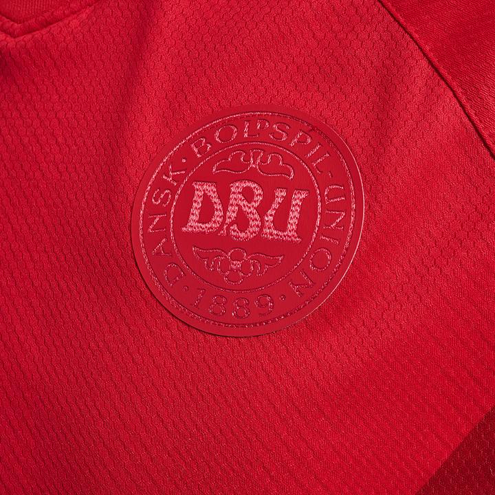 Image du produit hummel Danemark Maillot Home Coupe du Monde 2022 Hommes (XL)