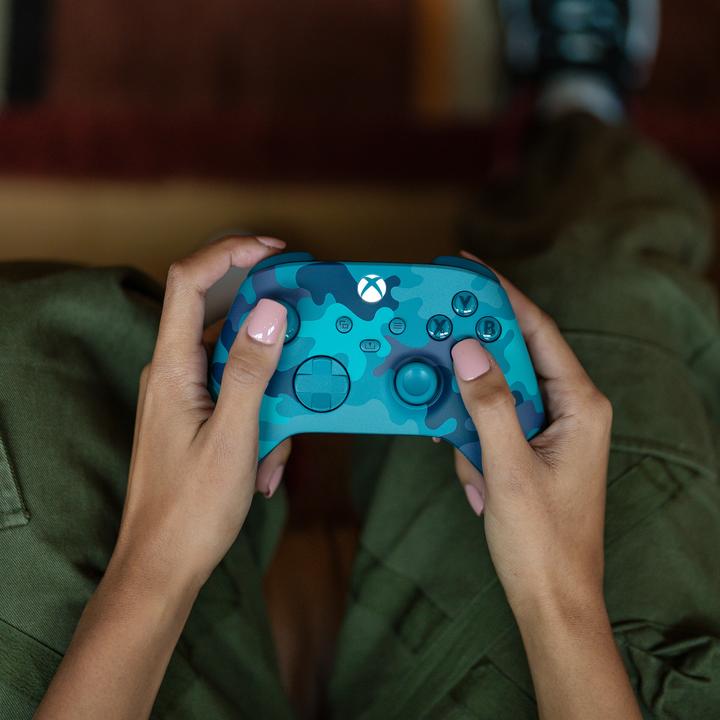 Actual product image Microsoft Xbox Wireless Controller - Mineral Camo (Special Edition) (Xbox Series S, Xbox One S, PC, Xbox One X, Xbox Series X)