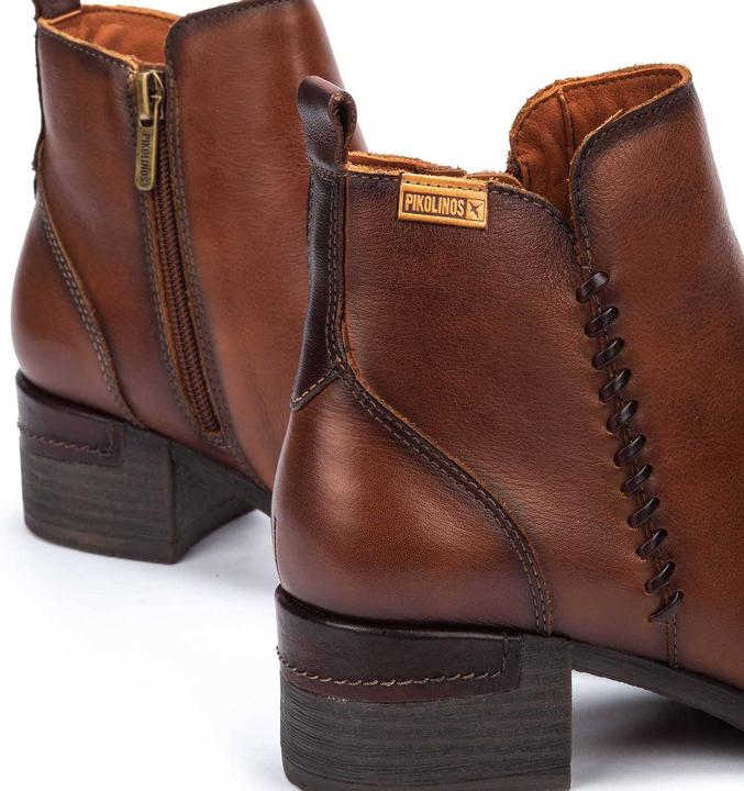 Actual product image Pikolinos Malaga (38)