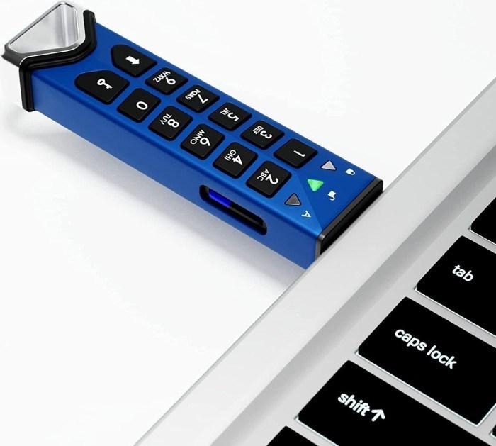 Immagine prodotto iStorage datAshur SD Dual Pack (32 GB, USB-C)