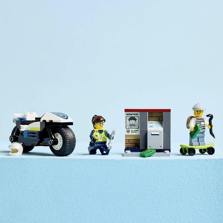 Actual product image LEGO CITY chase with the police motorbike (60455, LEGO City)