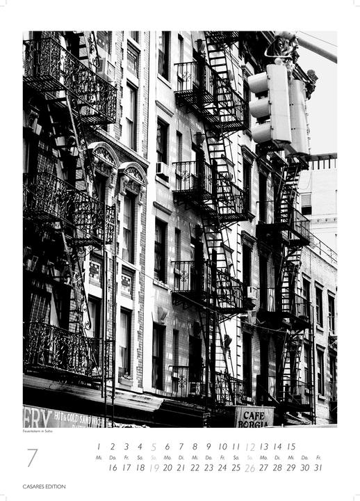 Actual product image New York schwarz-weiss 2026 L 59x42cm (No binding, German)