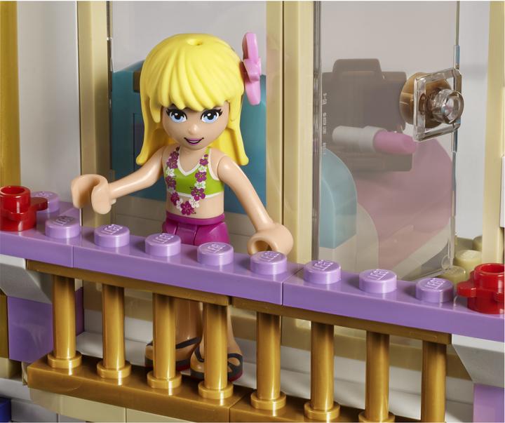 Actual product image LEGO Friends Heartlake Grand Hotel (41101, LEGO Friends)