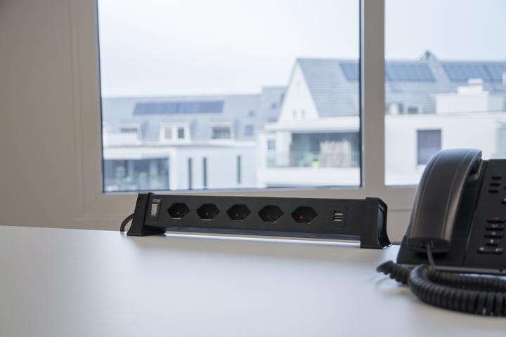 Image du produit Max Hauri ligne de sécurité (5 x, Type 13, USB-A, 2 m)