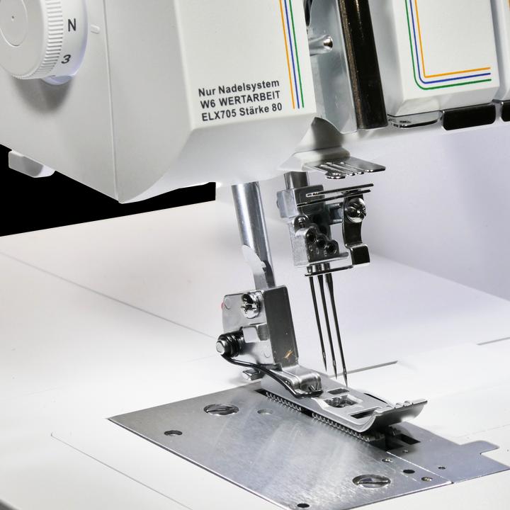 Actual product image W6 Coverlock N 707D Free Arm