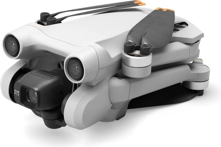 Actual product image DJI Mini 3 Pro with RC Controller (34 min, 249 g, 48 Mpx)