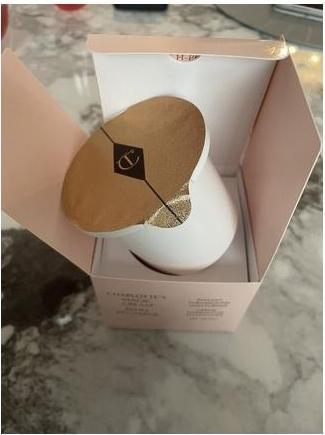 Produktbild Charlotte Tilbury Refill for moisturizing skin cream SPF 15 ( Magic Moisturising Cream Refill) 150 (Sonnencreme Gesicht, SPF 15, 150 ml)