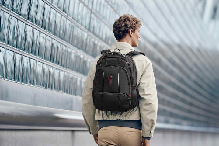 Actual product image Wenger Carbon Pro Compact (24 l)