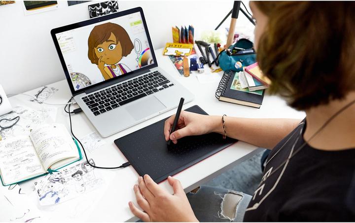 Actual product image Wacom One by Medium (10", 2540 lpi)