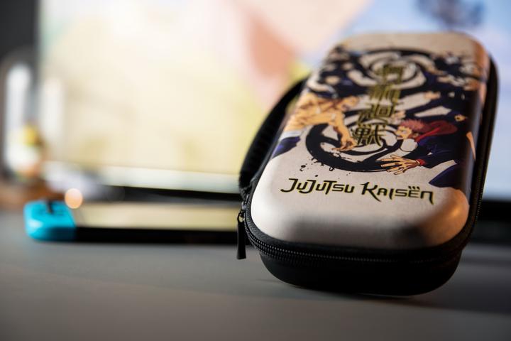 Image du produit Konix Sac de transport Jujutsu Kaisen Pro (Switch Lite, Switch OLED, Switch)