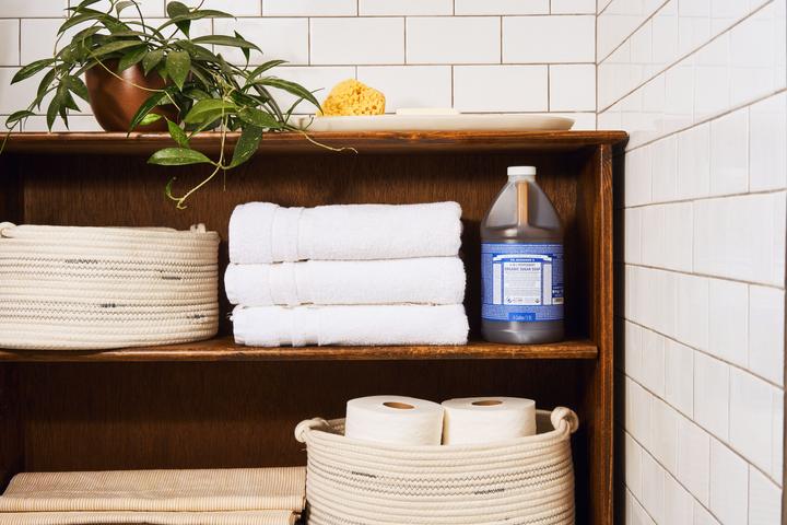Produktbild Dr. Bronner's Peppermint (Flüssigseife, 1900 ml)