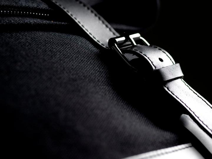 Image du produit Only-Bags.Store Sac à dos en toile, sac à dos en cuir durable, sacoche moderne pour ordinateur portable 17 pouces