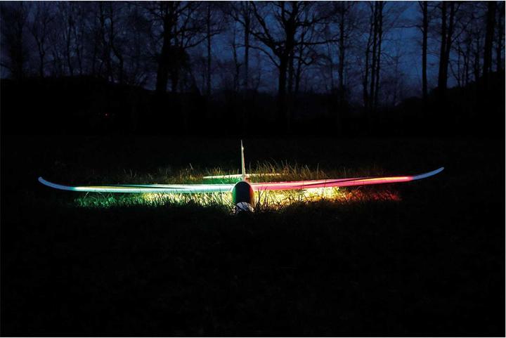 Produktbild Robbe Motorsegler ARCUS II Night, 1840 mm mit Beleuchtung, PNP (Motorsegler)
