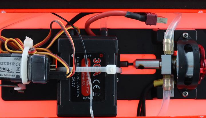 Actual product image Amewi F1 Mad Shark V2