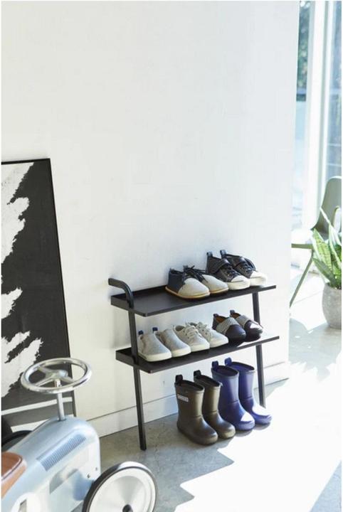 Produktbild Yamazaki Lehnendes Kinder-Schuhregal FRAME