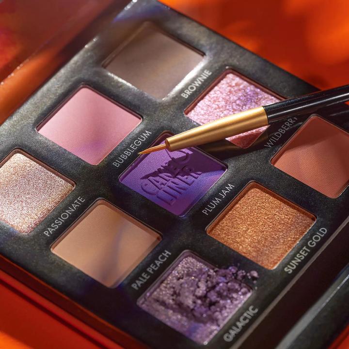 Actual product image Catrice Colour Blast Eyeshadow Palette 010 Tangerine meets Lilac (010 Tangerine meets Lilac)