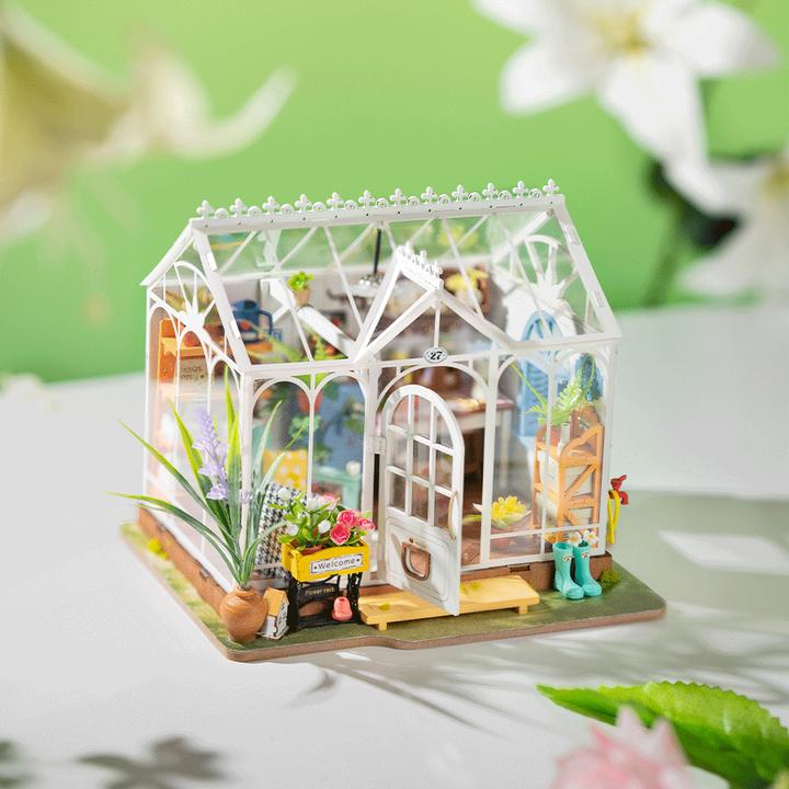 Actual product image Robotime Dreamy Garden House' model kit