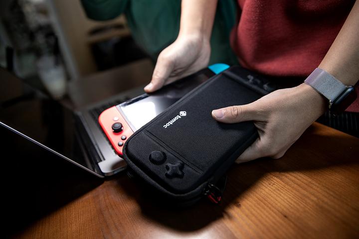 Produktbild tomtoc Slim Case (Switch)