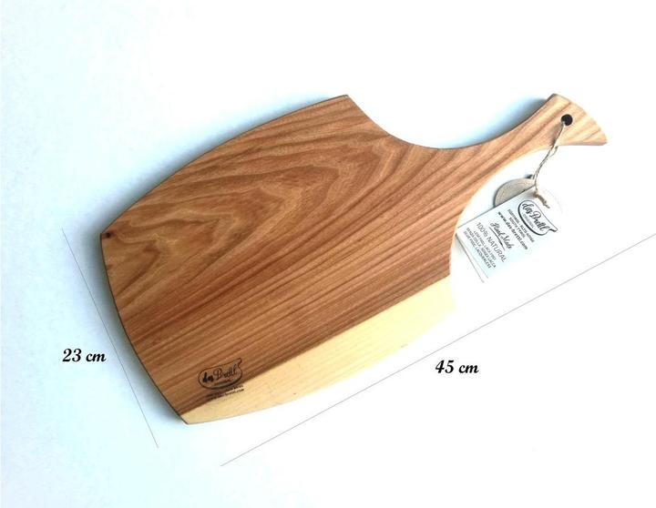 Actual product image Das Brettl Brixen cutting board made from elm wood