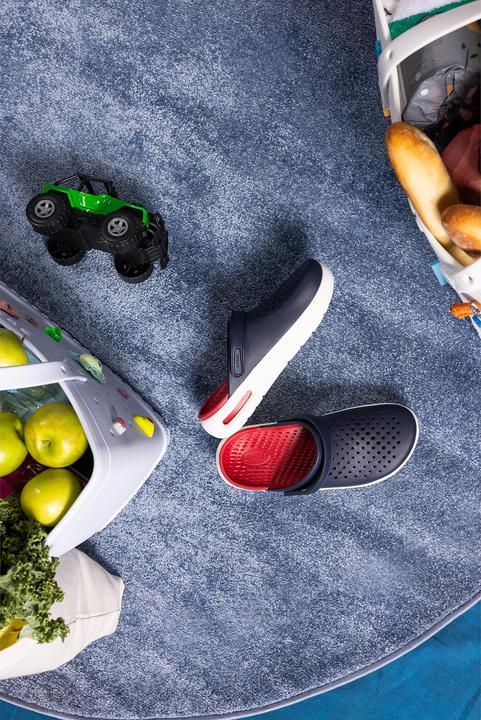 Actual product image Crocs InMotion Clog (40)