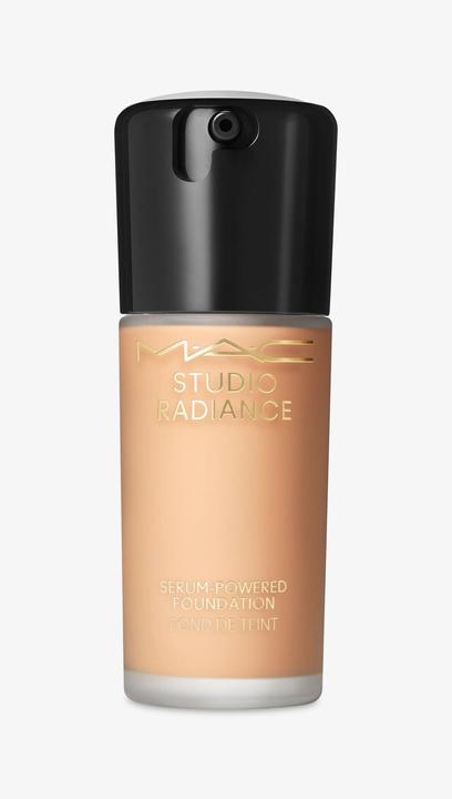 Actual product image MAC Cosmetics M.A.C. Studio Rad Serum Pow Fond de Teint C4 (C4)