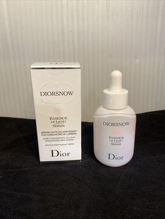 Produktbild Dior Essence of Light ( Pure Concentrate of Light Brightening Milk Serum) - Volume: 30 ml (30 ml)