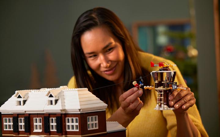 Image du produit LEGO Home Alone (21330, LEGO Ideas, LEGO difficiles à trouver)