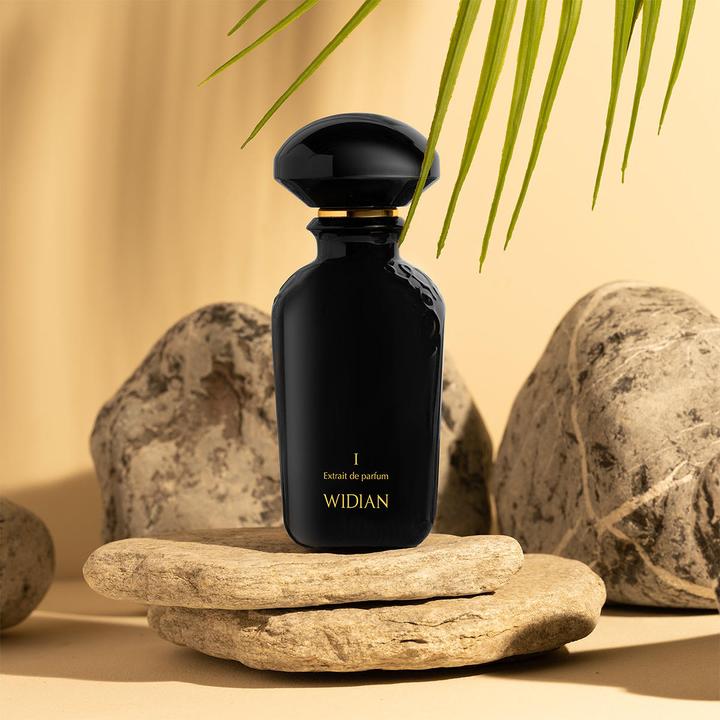 Actual product image AJ Arabia Black I Perfume (re) (Extrait De Parfum, 50 ml)