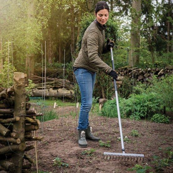 Actual product image Fiskars 1000652 Rake steel