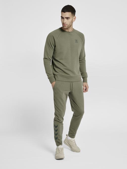 Actual product image hummel Isam Tapered Pants (S)