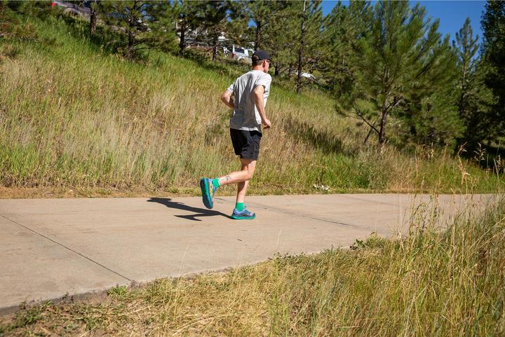 Actual product image Injinji Run Lightweight Mini-Crew (M)