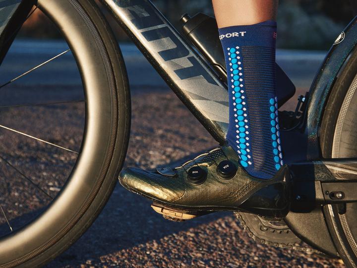 Actual product image Compressport Pro Racing Socks v4.0 Bike (39 - 41)