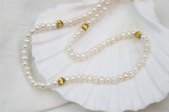 Actual product image Ellenoe Ariane (Brass, 18k gold-plated, Natural freshwater pearls)