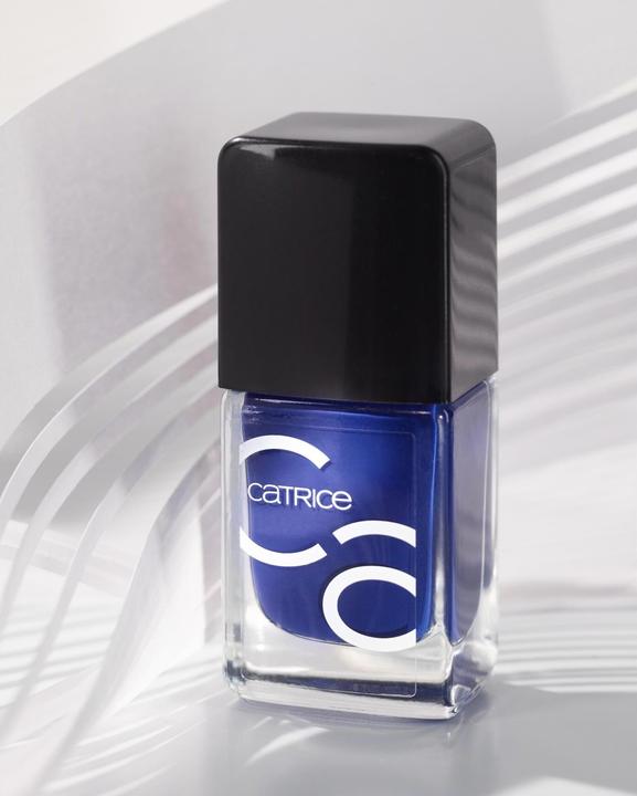 Actual product image Catrice ICONAILS Gel Lacquer (128 Blue Me Away, Gel-Effect Nail Polish)