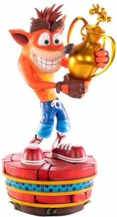 Produktbild Magni First4Figures - Crash Team Racing Nitro-Fueled (Crash Winner) RESIN /Figure