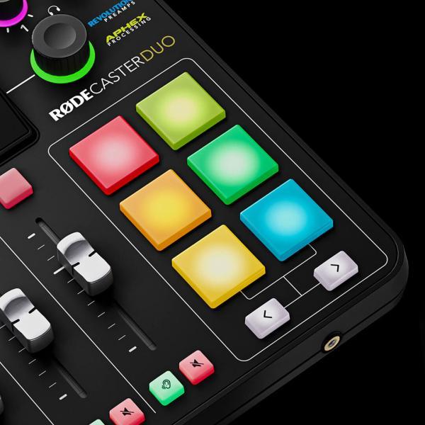 Produktbild RØDE Rodecaster Duo Station mit Podmic und Kabel (Studio- und Livemixer)