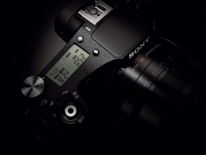 Image du produit Sony Cyber-Shot DSC RX10 Mark II (24 - 200 mm, 20.20 Mpx, 1")