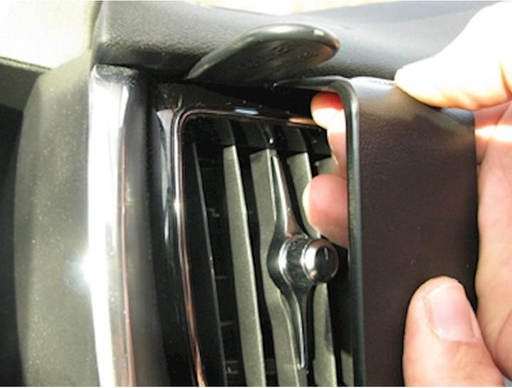 Actual product image Brodit ProClip Volvo S60/V60 My. 19-23/XC60 My. 18-23