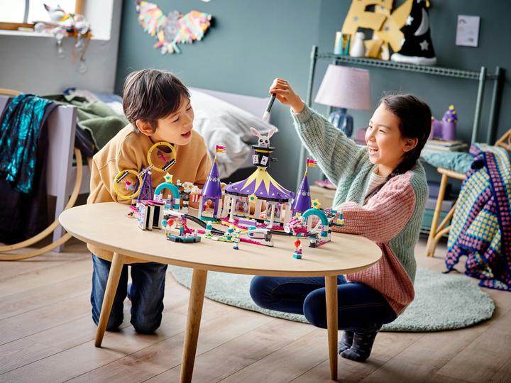 Actual product image LEGO Magical fairground roller coaster (41685, LEGO Friends)