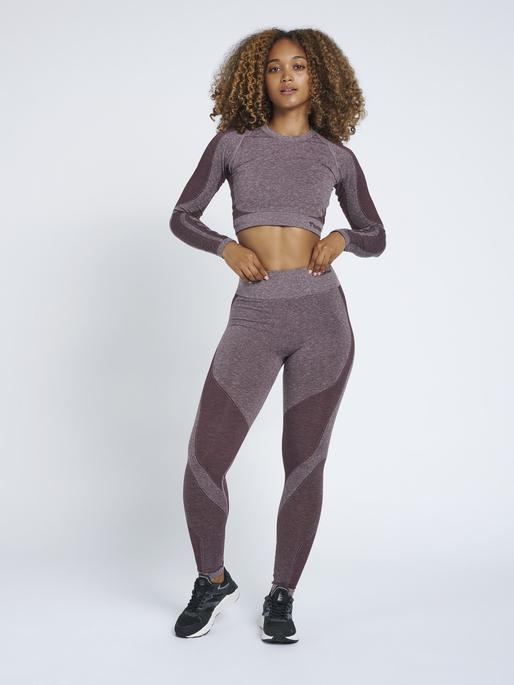 Actual product image hummel Kady Seamless T-Shirt L/S (L)