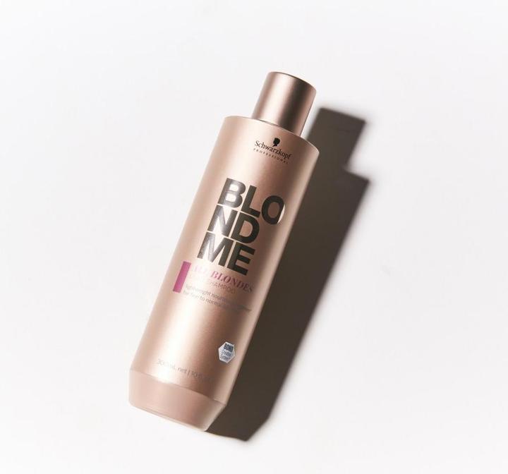 Actual product image Schwarzkopf Professional Blondme - All Blondes Light Shampoo (300 ml, Liquid shampoo)
