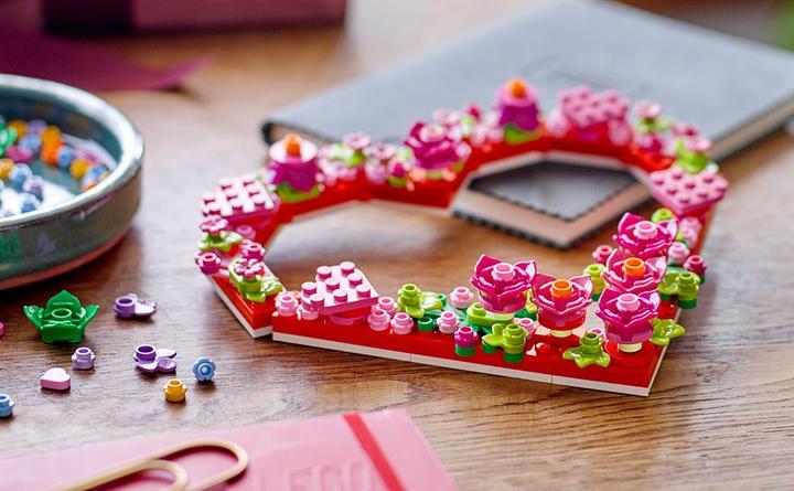 Actual product image LEGO Heart Deco (40638, LEGO Iconic)