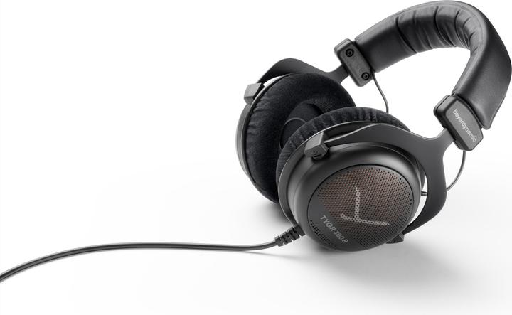 Actual product image Beyerdynamic TYGR 300R (Cable)