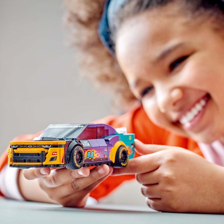 Produktbild LEGO NASCAR Next Gen Chevrolet Camaro ZL1 (76935, LEGO Speed Champions)