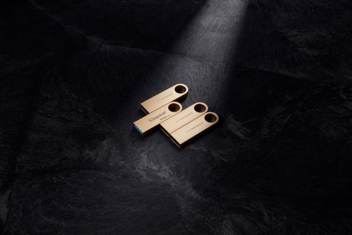 Actual product image Kingston DataTraveler SE9 G3 (512 GB, USB-A)
