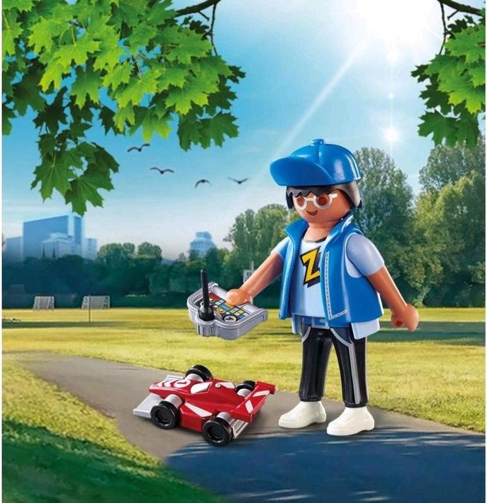 Produktbild Playmobil Teenie mit RC-Car (70561, Playmobil Playmo-Friends)
