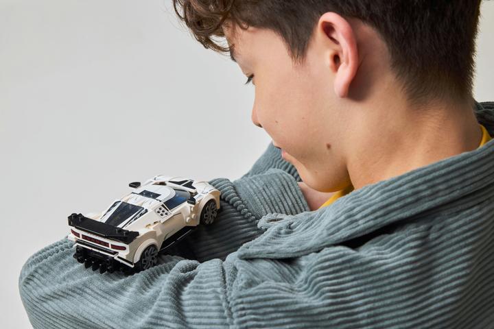 Productafbeelding LEGO Bugatti Centodieci Hypersportwagen (77240, LEGO Snelheidskampioenen)