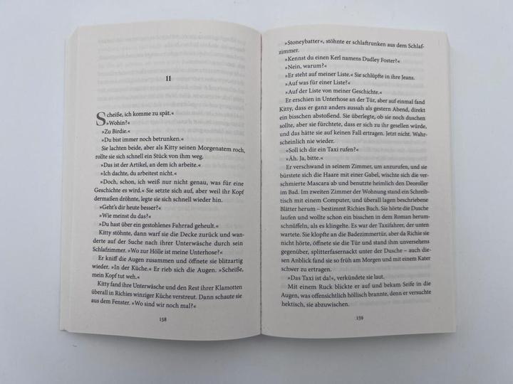 Actual product image Hundert Namen (German, Cecelia Ahern, Christine Strüh, 2023)