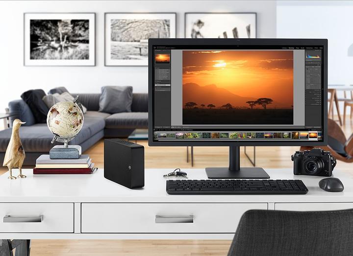 Actual product image Seagate Expansion Desktop (16 TB)