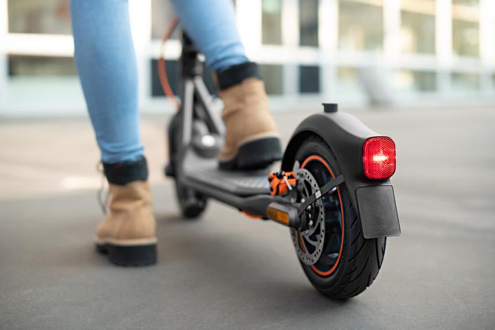 Image du produit Segway-Ninebot F40D (20 km/h, 40 km, 350 W)